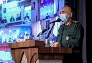 نگاه ملت ایران فقط به ولایت فقیه است / دشمنان در برابر ایران شکست خورده‌اند