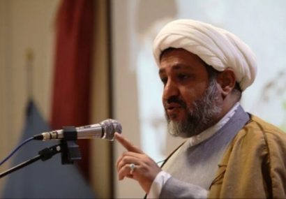 عمل به توصیه‌های رهبری راه برون‌رفت از مشکلات است