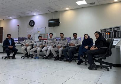 گامی بلند در مسیر خودکفایی صنعت پتروشیمی در ایران گامی بلند در مسیر خودکفایی صنعت پتروشیمی در ایران