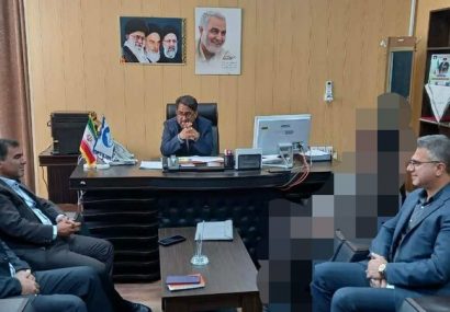 خیر نیک اندیش واحد مسکونی ۱۳ میلیارد ریالی به خانواده سه معلول ایلامی اهدا کرد خیر نیک اندیش واحد مسکونی ۱۳ میلیارد ریالی به خانواده سه معلول ایلامی اهدا کرد