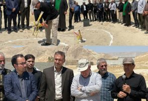 کلنگ گازرسانی به روستای سرتنگ زعفرانی مهران به زمین زده شد