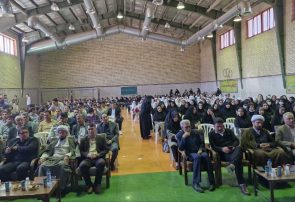 طی مراسمی و با حضور جمعی از مسئولان: از  فرهنگیان نمونه سیروان تجلیل شد