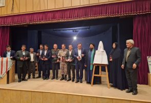 آیین باشکوه رونمایی از کتاب «انوار ایثار» در آبدانان برگزار شد