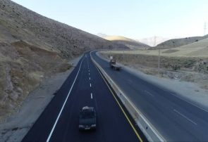 خطکشی بیش از یکهزار کیلومتر از راههای ایلام در آستانه اربعین آغاز شد خطکشی بیش از یکهزار کیلومتر از راههای ایلام در آستانه اربعین آغاز شد
