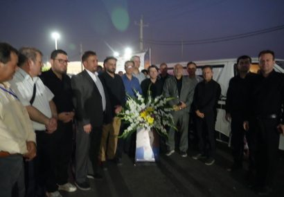 از کربلای معلی تا نقطه صفر مرزی؛ وداع همکاران با " زائر آسمانی "در آخرین ایستگاه خدمت از کربلای معلی تا نقطه صفر مرزی؛ وداع همکاران با ” زائر آسمانی “در آخرین ایستگاه خدمت